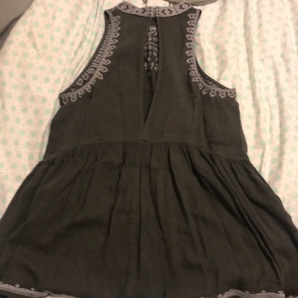 shirt - Picture 2 of 2